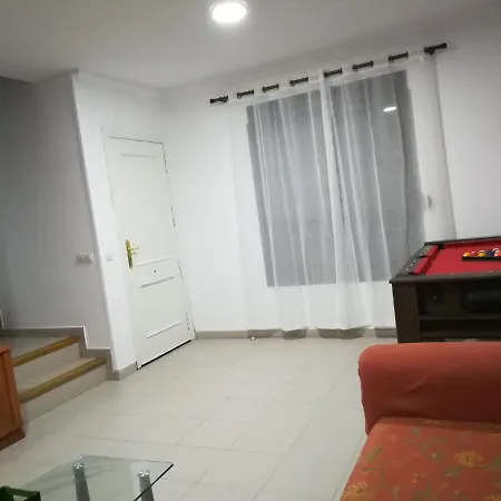 Vivienda Compartida Tajaraste Rum i privatbostad