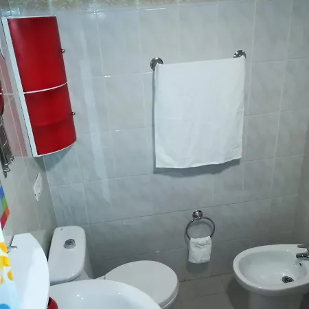 Vivienda Compartida Tajaraste בית אירוח *