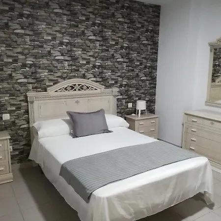 Vivienda Compartida Tajaraste בית אירוח *