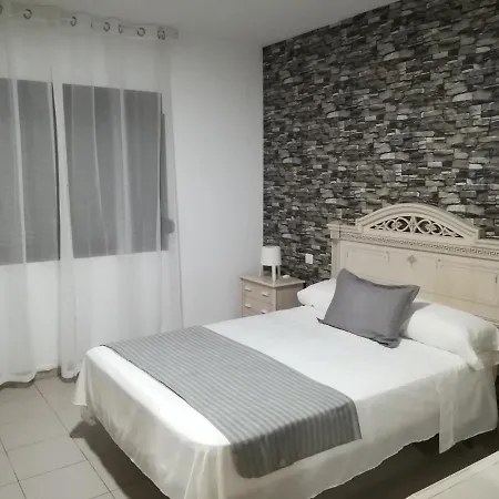 Vivienda Compartida Tajaraste ארסיפה