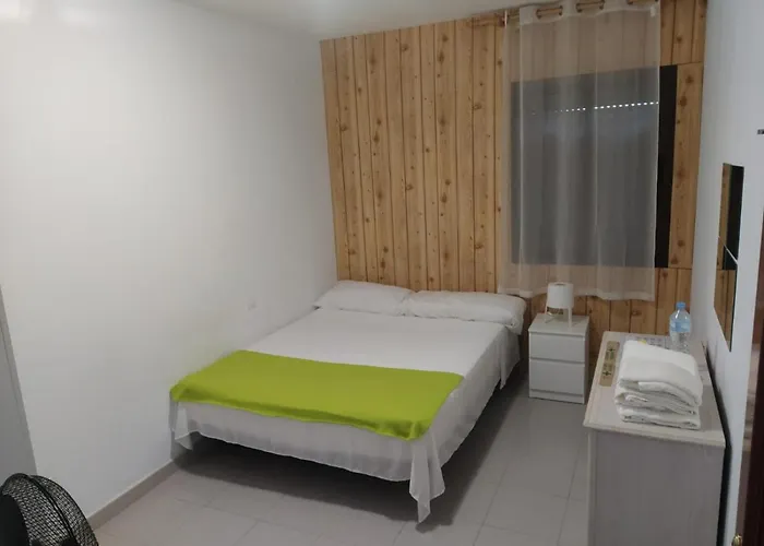 Vivienda Compartida Tajaraste Rum i privatbostad *