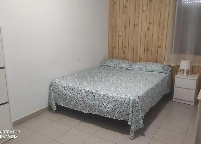 Vivienda Compartida Tajaraste Rum i privatbostad *